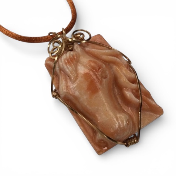 Vintage Hand-Carved & Wire-Wrapped Red Jasper Stone Horse Head Pendant Necklace - Picture 5 of 11